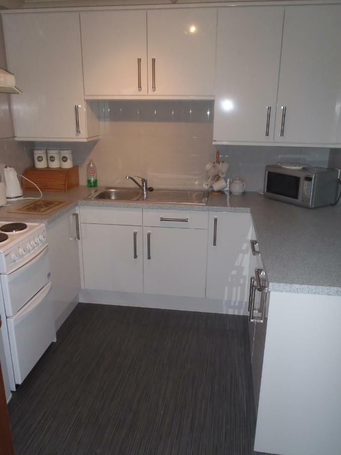 Gables Court Holiday Apartments Swanage Bagian luar foto